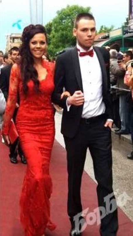 хубавата майка