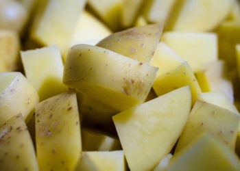 зелени картофи