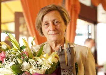 Нешка Робева