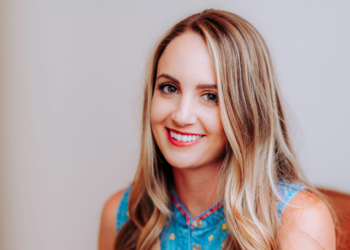 винаги усмихнати